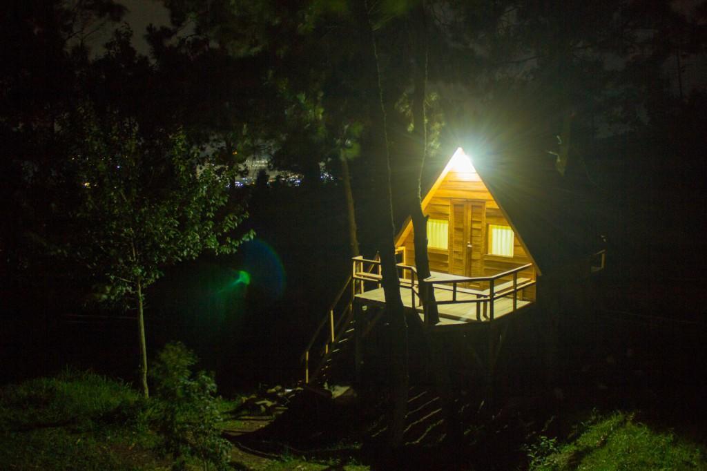 Papandayan Camping Ground Hotel Cileuleuy Екстериор снимка